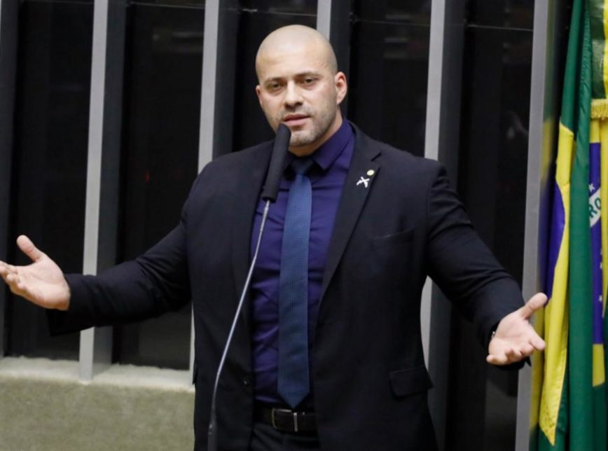 Política - Supremo manda prender deputado que ofendeu ministros e pediu AI-5 1 Política - Supremo manda prender deputado que ofendeu ministros e pediu AI-5 • Portal Guaíra