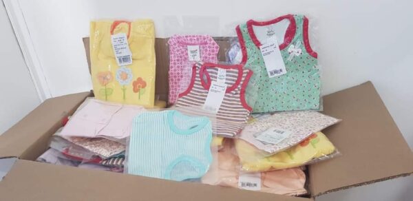Boa ação - Mais de 1000 peças de roupas infantis são doadas para Guaíra • Portal Guaíra