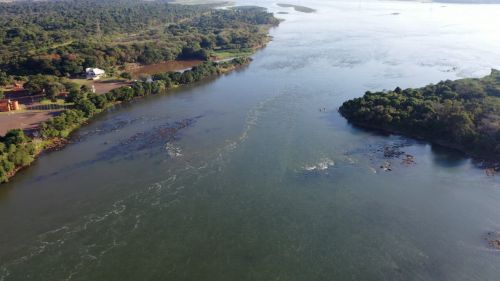 Guaíra - Baixa vazão do Rio Paraná evidencia novo cenário natural paisagístico • Portal Guaíra