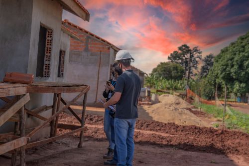 Guaíra - Equipe técnica da Cohapar visita construção das 21 casas no bairro Belvedere • Portal Guaíra