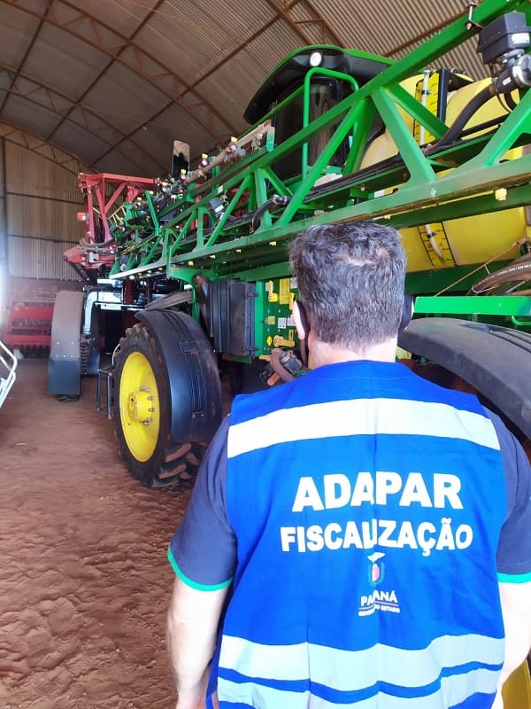 Região - ADAPAR intensifica fiscalização em equipamento de pulverização agrícola • Portal Guaíra