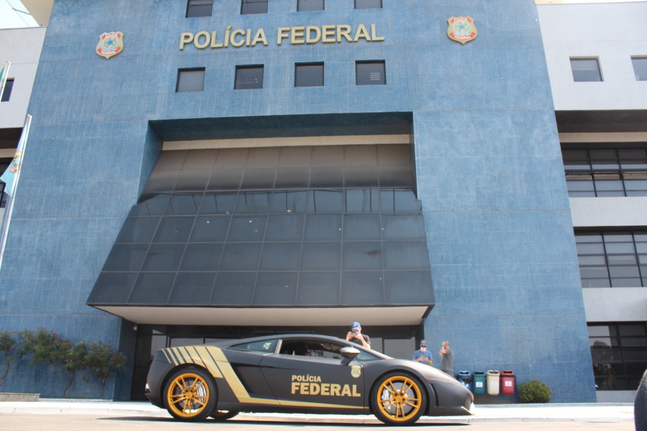 Paraná - Lamborghini avaliada em R$ 800 mil será utilizada pela Polícia Federal • Portal Guaíra