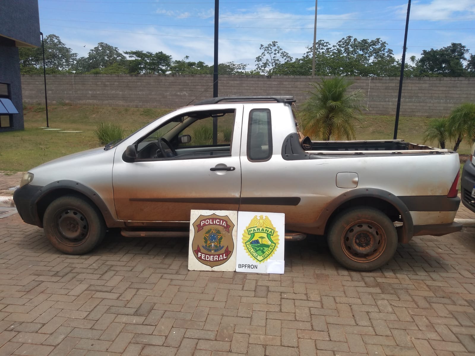 Guaíra - Polícia Federal e BPFron-BOPE-PMPR apreendem outro caminhão com ilícitos • Portal Guaíra
