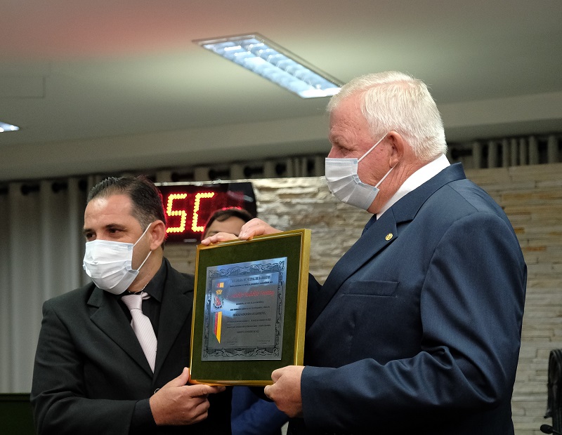 Destaque - Presidente da Sicredi Aliança PR/SP recebe o título de Cidadão Honorário de Barretos • Portal Guaíra