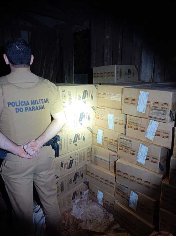 Guaíra - PM apreende em Bela Vista 100 caixas de cigarros contrabandeados • Portal Guaíra