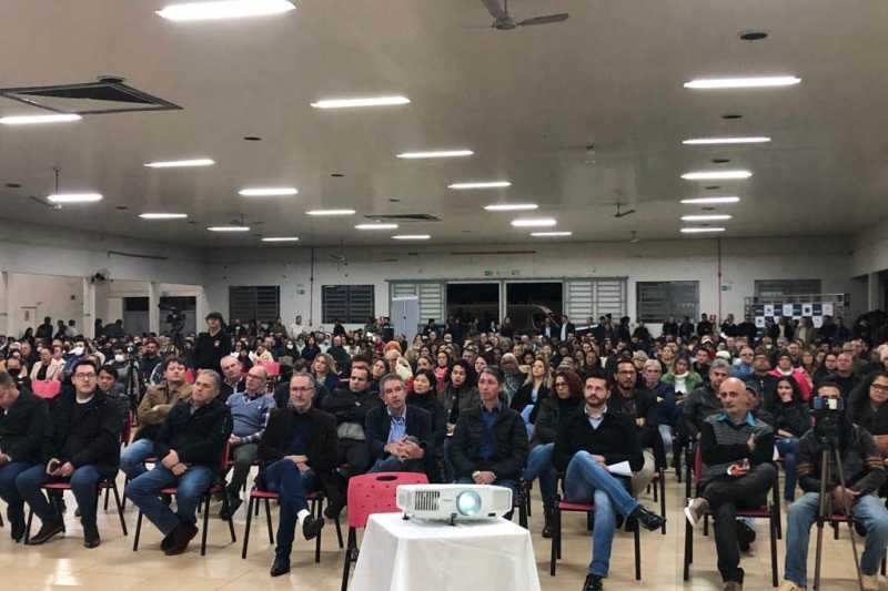 Destaque - Audiências públicas da Nova Ferroeste reúnem mais de mil pessoas em Guaíra e Dourados • Portal Guaíra