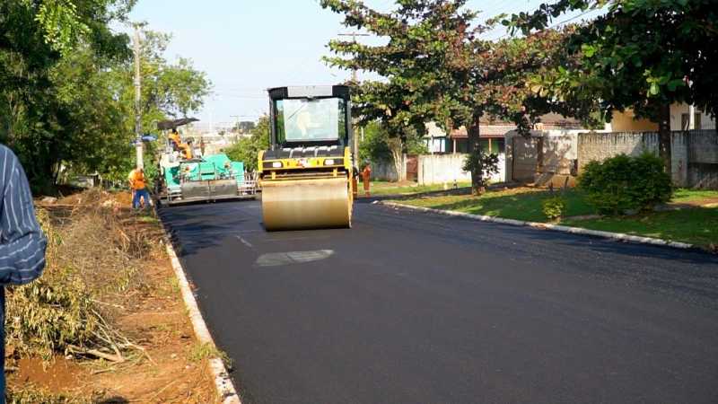 Guaíra - R$ 5 milhões são investidos em pavimentação de vias da cidade • Portal Guaíra