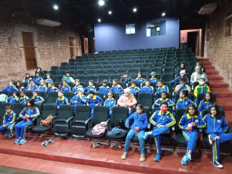 Guaíra - Alunos da Escola Almirante Tamandaré visitam roteiro turístico • Portal Guaíra